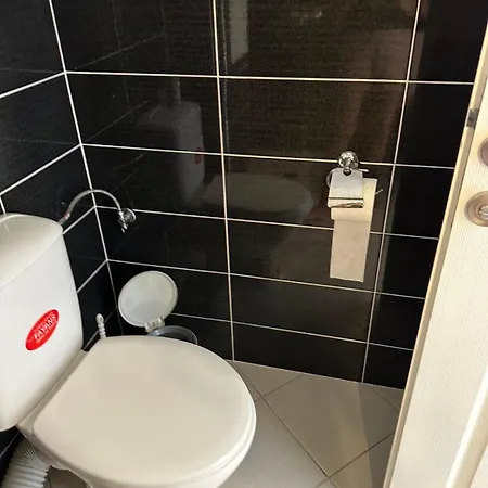 Persani 3 Sanny Apartment *